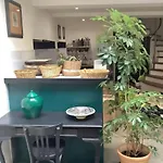 La Planque Nyaraló